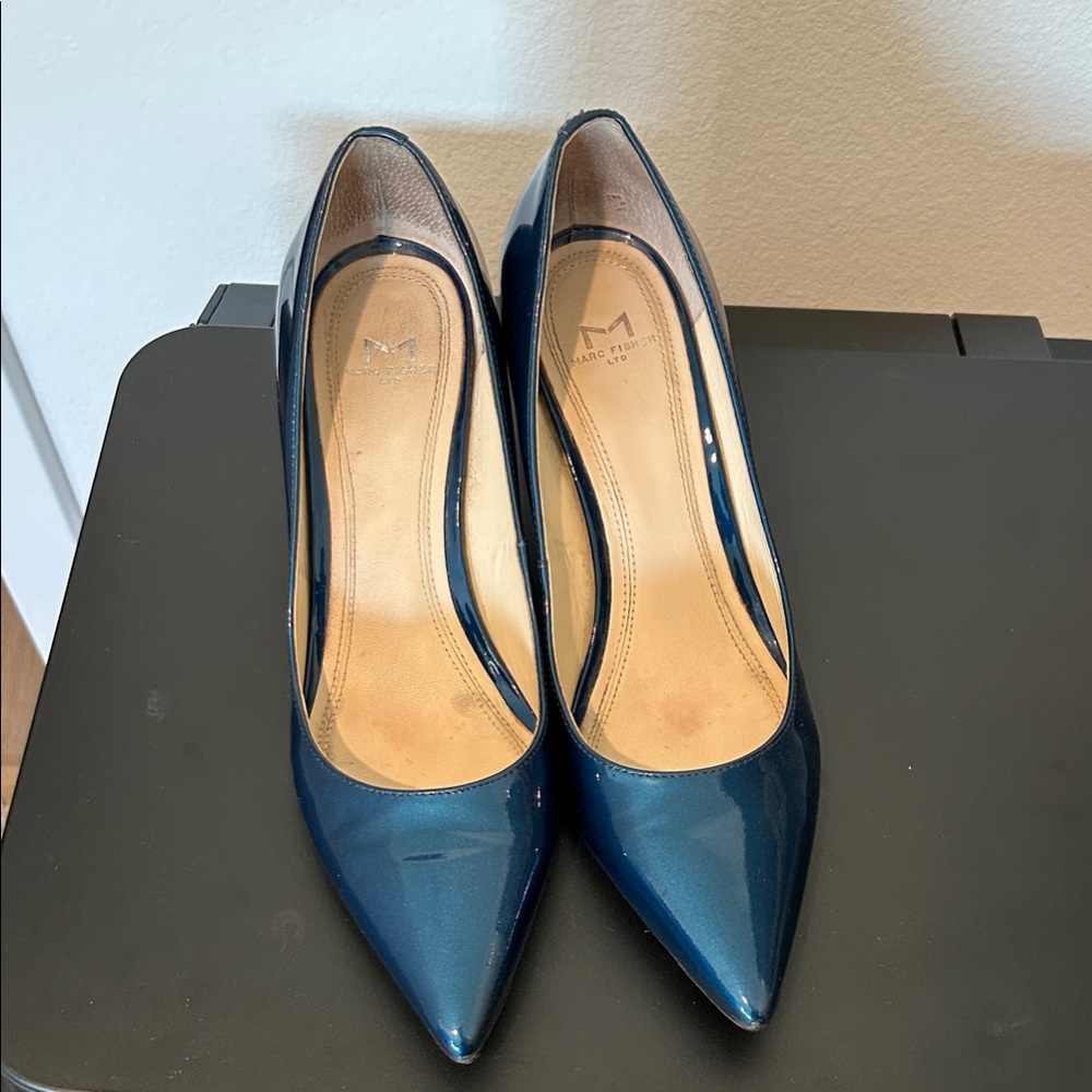 Marc Fisher Women's Electric Blue Heels
